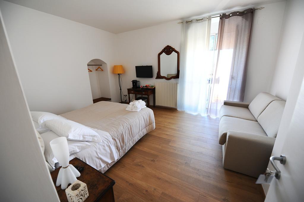 Vista Sui Sassi Guest House มาเตรา ภายนอก รูปภาพ